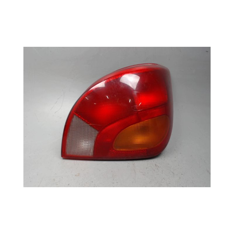 FEU ARRIERE DROIT FORD FIESTA
