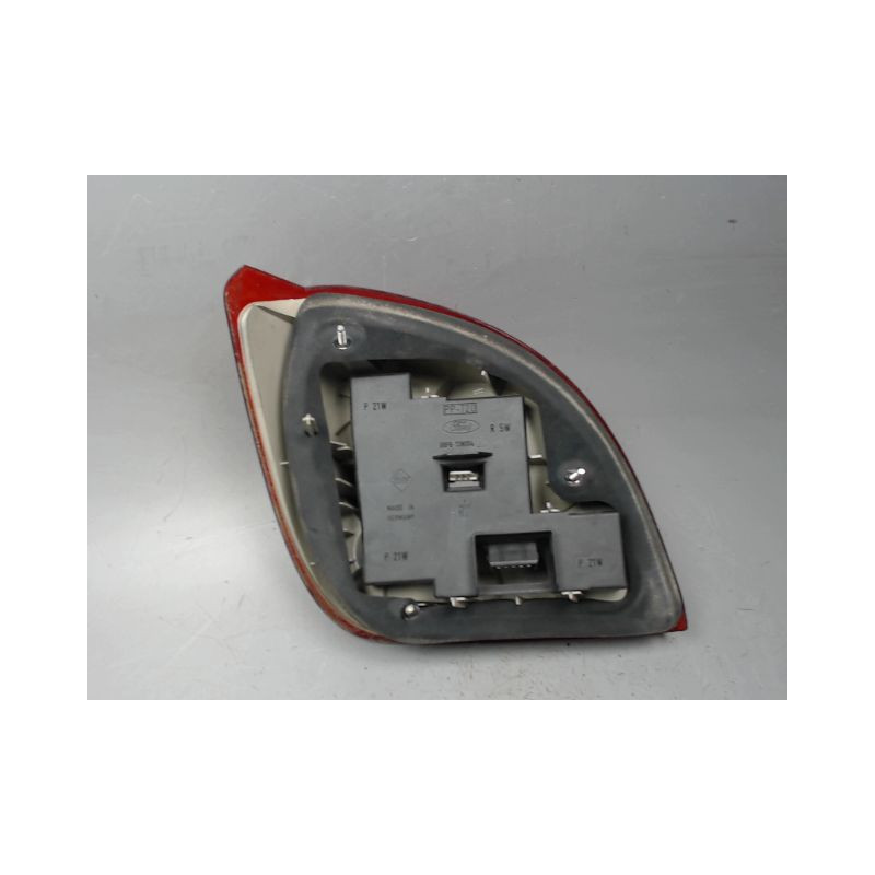 FEU ARRIERE DROIT FORD FIESTA