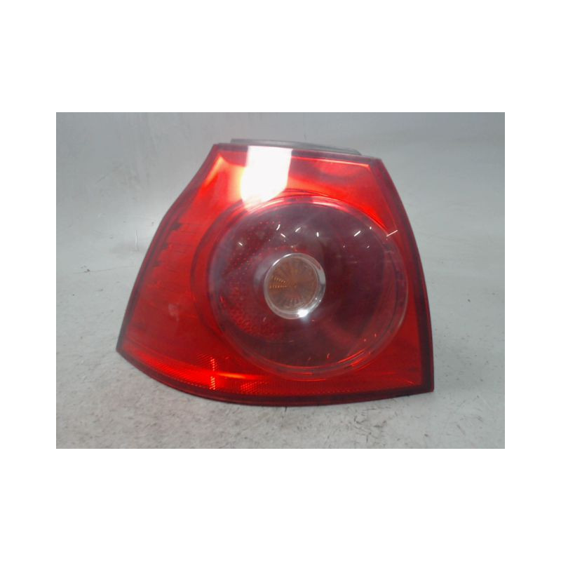 FEU ARRIERE DROIT VOLKSWAGEN GOLF