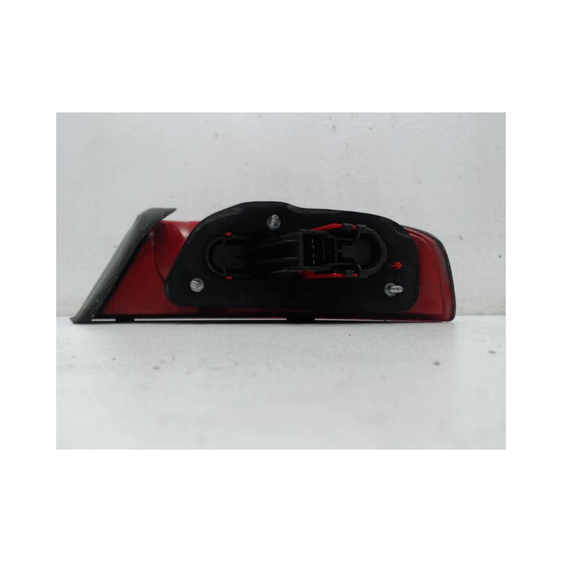 FEU ARRIERE GAUCHE  ALFA ROMEO 159