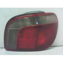 FEU ARRIERE DROIT TOYOTA YARIS