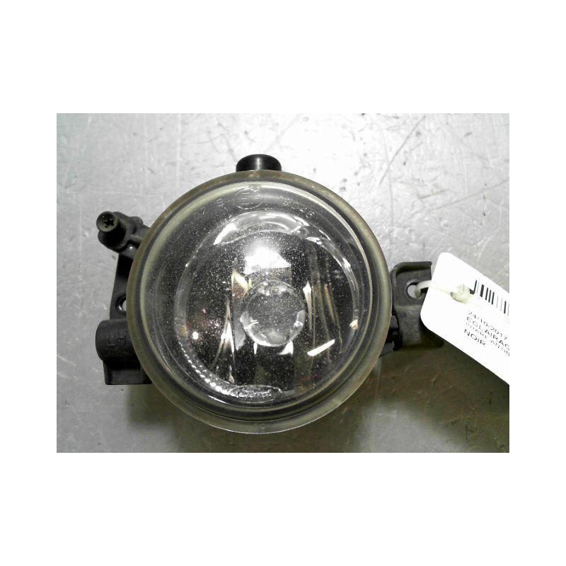 PHARE ANTIBROUILLARD AVANT DROIT FORD FOCUS