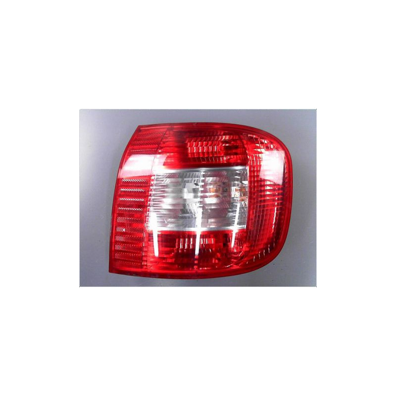 FEU ARRIERE DROIT FIAT MULTIPLA 2004-