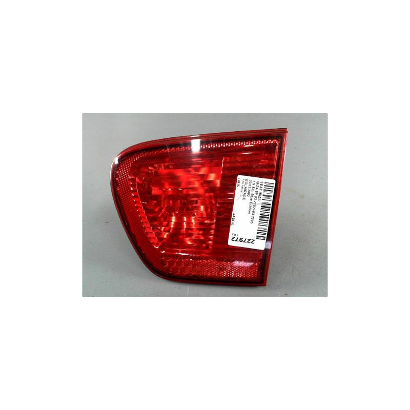FEU ARRIERE INTERIEUR DROIT SEAT IBIZA III 2002-2006