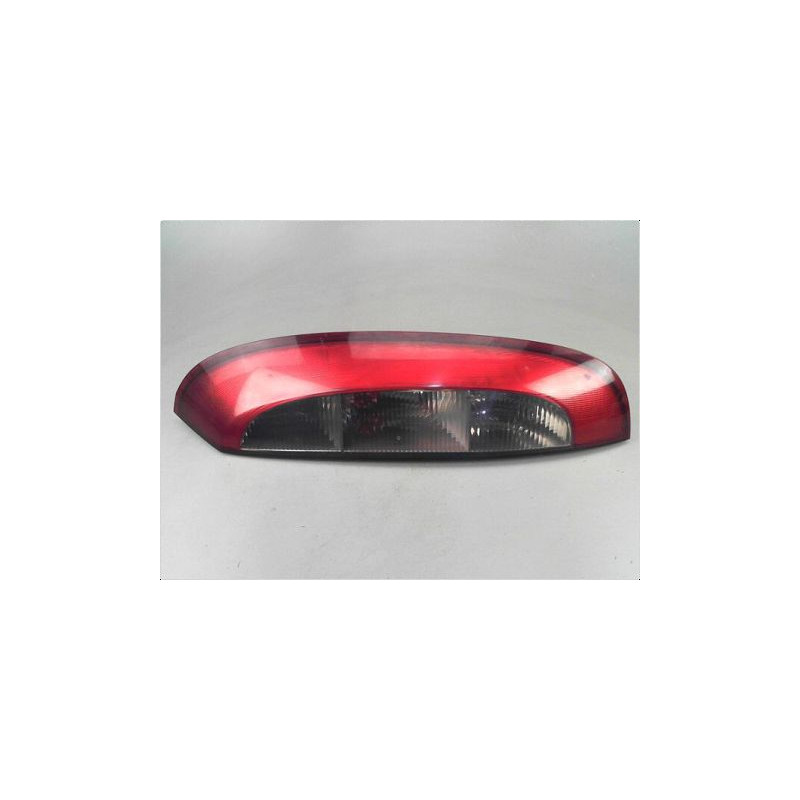 FEU ARRIERE DROIT OPEL CORSA 2000-8.2003