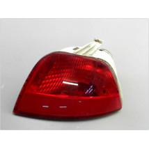 FEU DE PARE-CHOC ARRIERE GAUCHE FORD FOCUS 05-07
