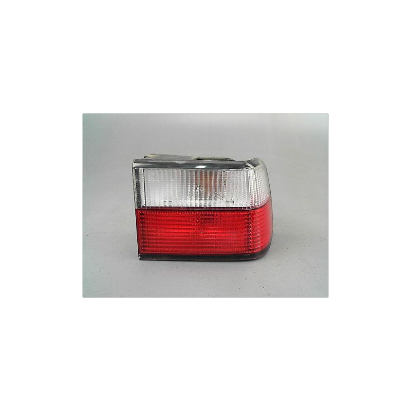 FEU ARRIERE DROIT CITROEN XANTIA 97-2002