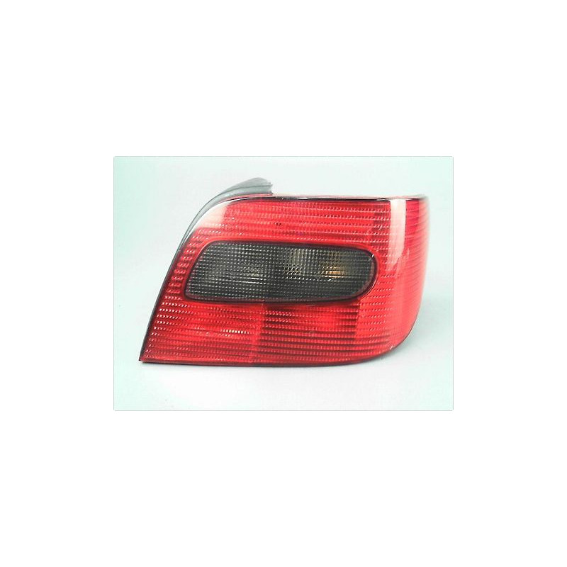FEU ARRIERE DROIT CITROEN XSARA 97-00