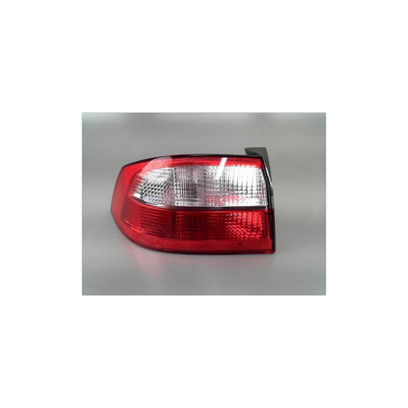 FEU ARRIERE GAUCHE  RENAULT LAGUNA II 00-2005