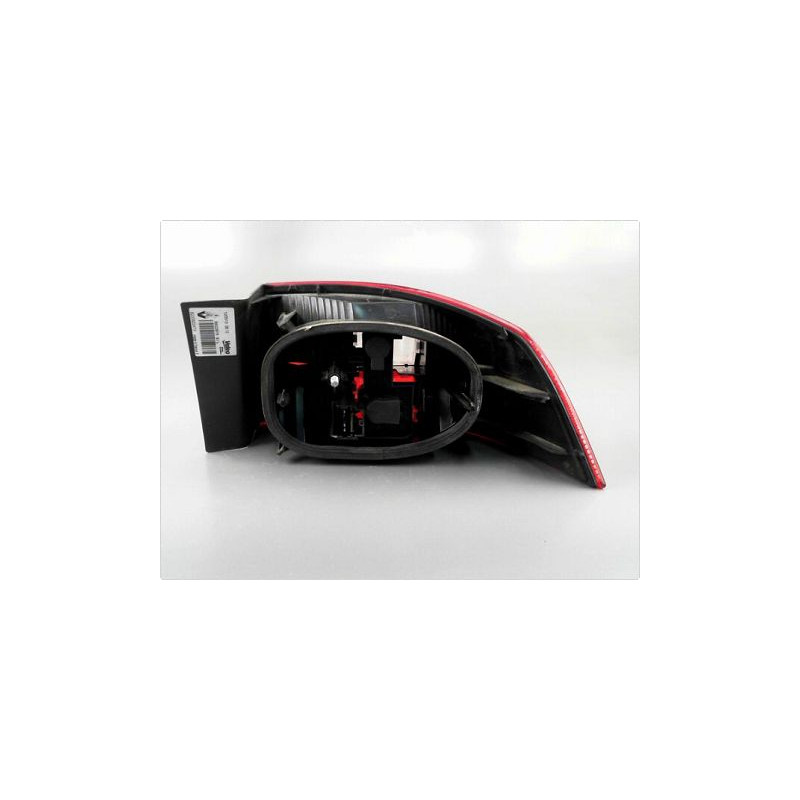 FEU ARRIERE GAUCHE  RENAULT LAGUNA II 00-2005
