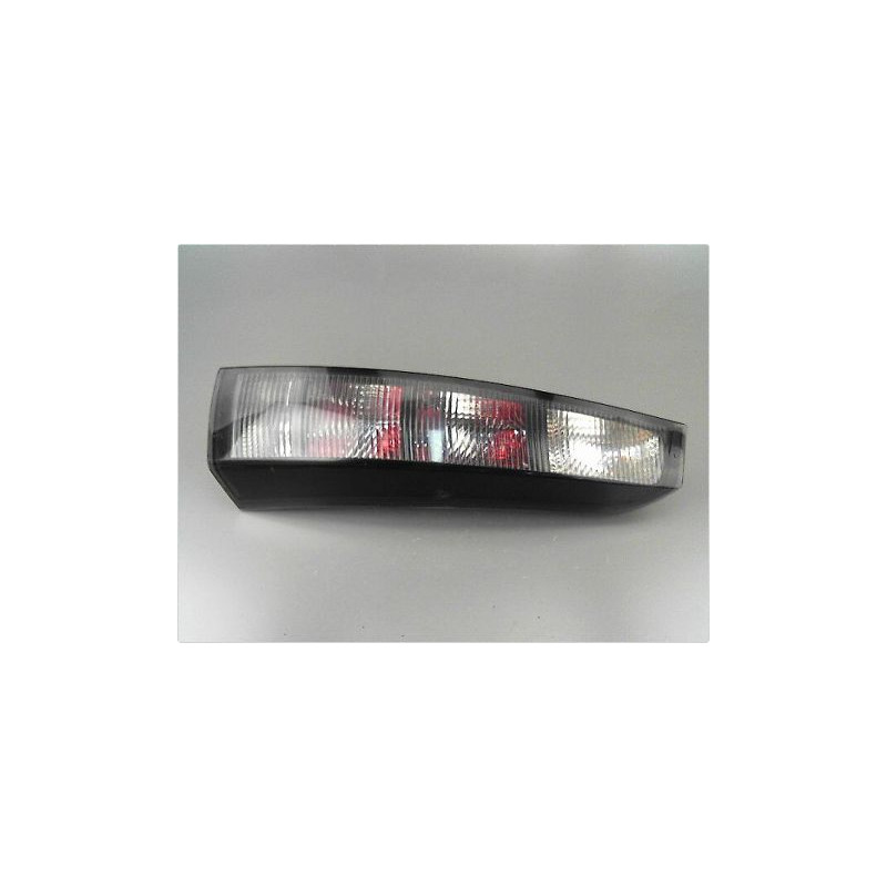 FEU ARRIERE DROIT OPEL MERIVA 2006-2010