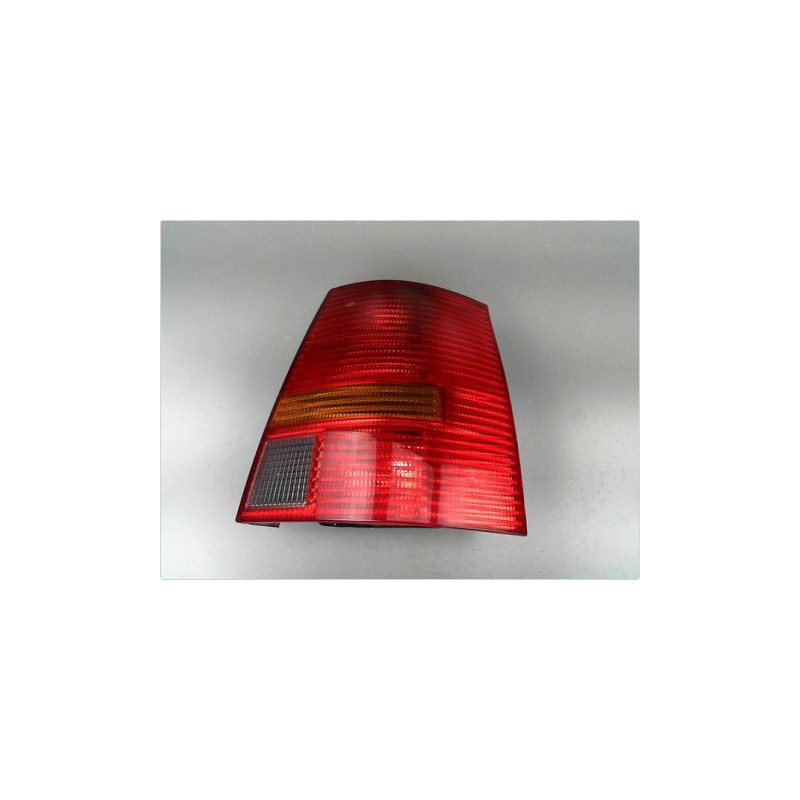 FEU ARRIERE DROIT VOLKSWAGEN GOLF IV BREAK 99-2002