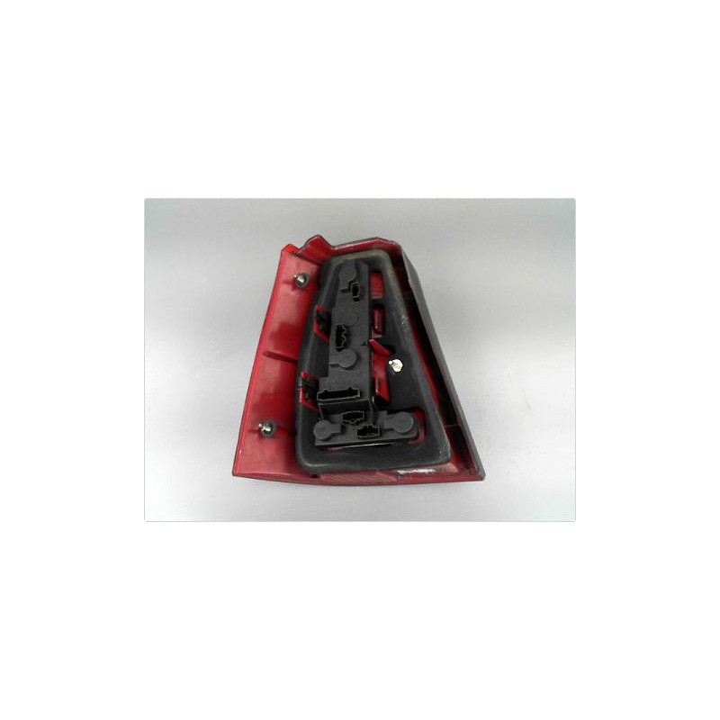 FEU ARRIERE DROIT VOLKSWAGEN GOLF IV BREAK 99-2002