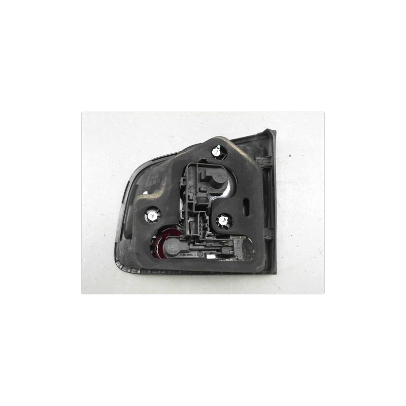 FEU ARRIERE INTERIEUR GAUCHE VOLKSWAGEN TOUAREG PH2 2007-2010