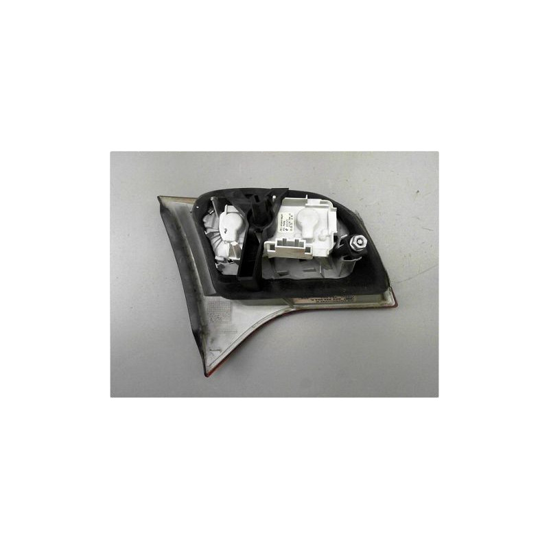 FEU ARRIERE INTERIEUR DROIT AUDI A4 AVANT 04-08