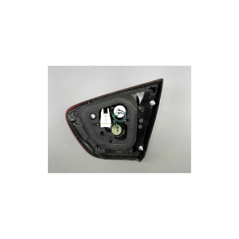 FEU ARRIERE INTERIEUR GAUCHE KIA RIO III 2011-