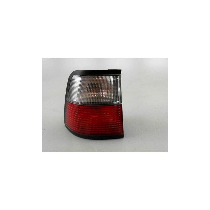 FEU ARRIERE GAUCHE  CITROEN XANTIA BREAK 97-2001