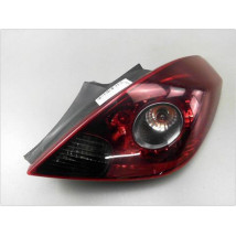 FEU ARRIERE DROIT OPEL CORSA (D) PH2 11-15