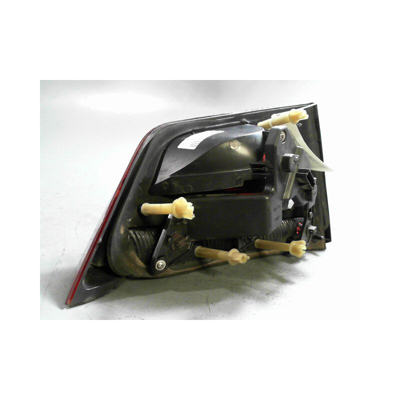 FEU ARRIERE INTERIEUR DROIT FORD GALAXY