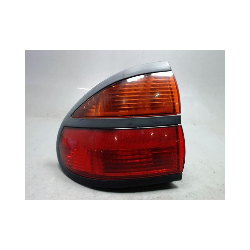FEU ARRIERE GAUCHE  RENAULT LAGUNA