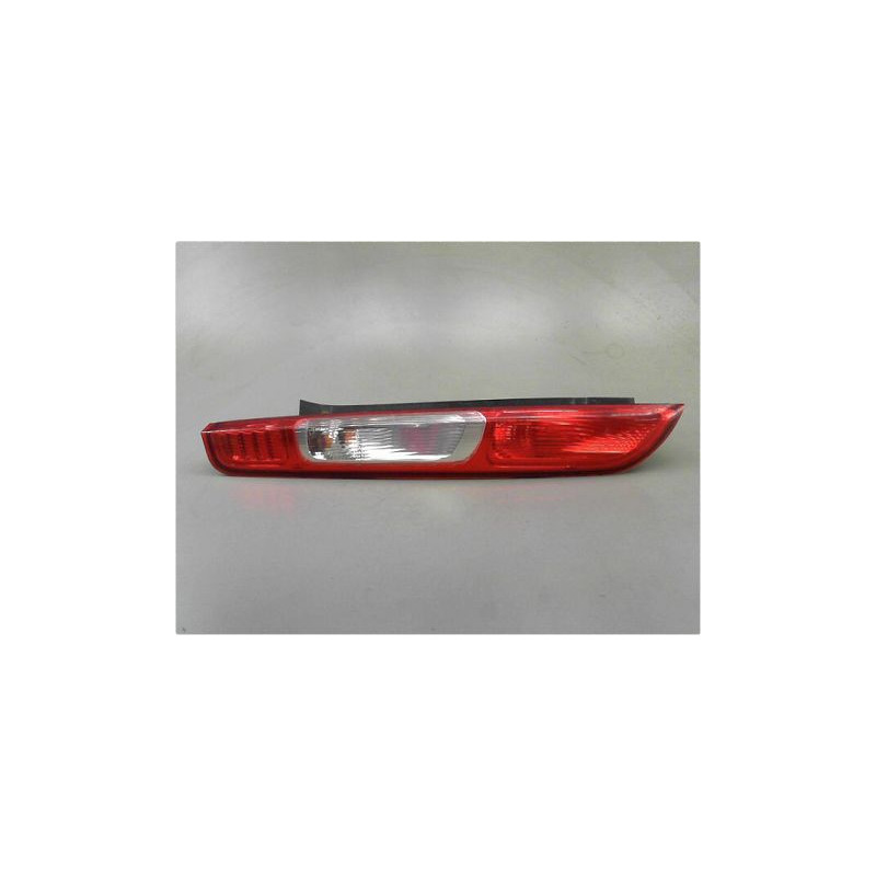 FEU ARRIERE GAUCHE  FORD FOCUS 04-07