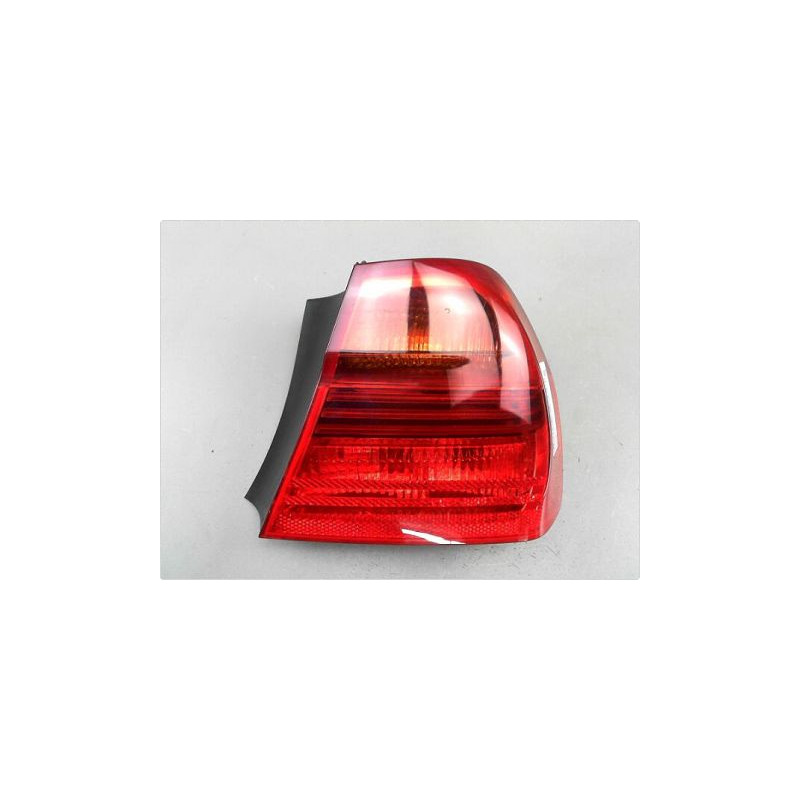 FEU ARRIERE DROIT BMW SERIE 3 (E90) 05-08