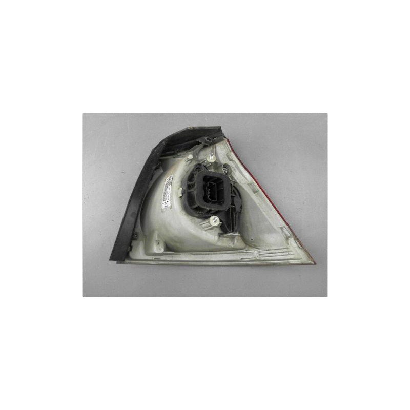 FEU ARRIERE GAUCHE  VOLKSWAGEN GOLF V 2003-2009