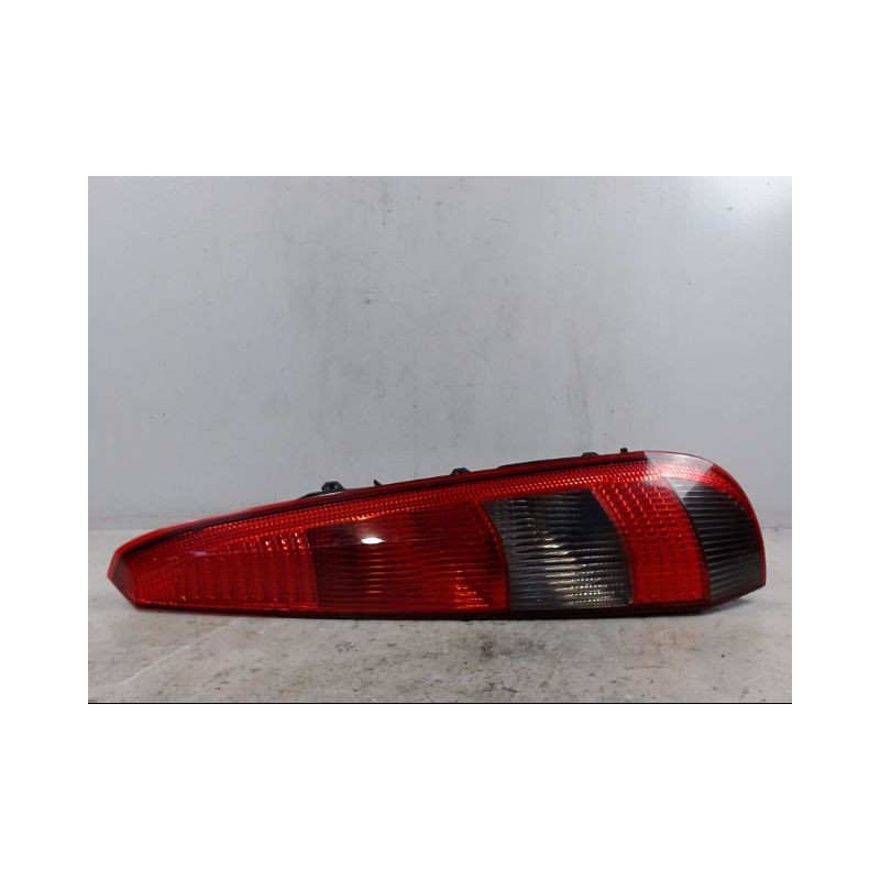 FEU ARRIERE DROIT FORD FIESTA 02 -05