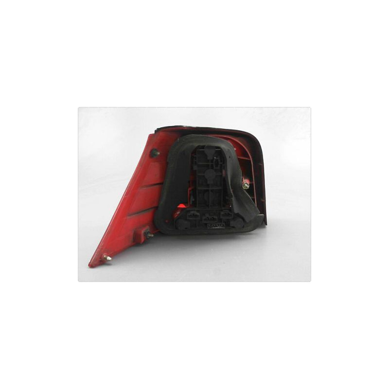 FEU ARRIERE DROIT VOLKSWAGEN GOLF IV 98-2004