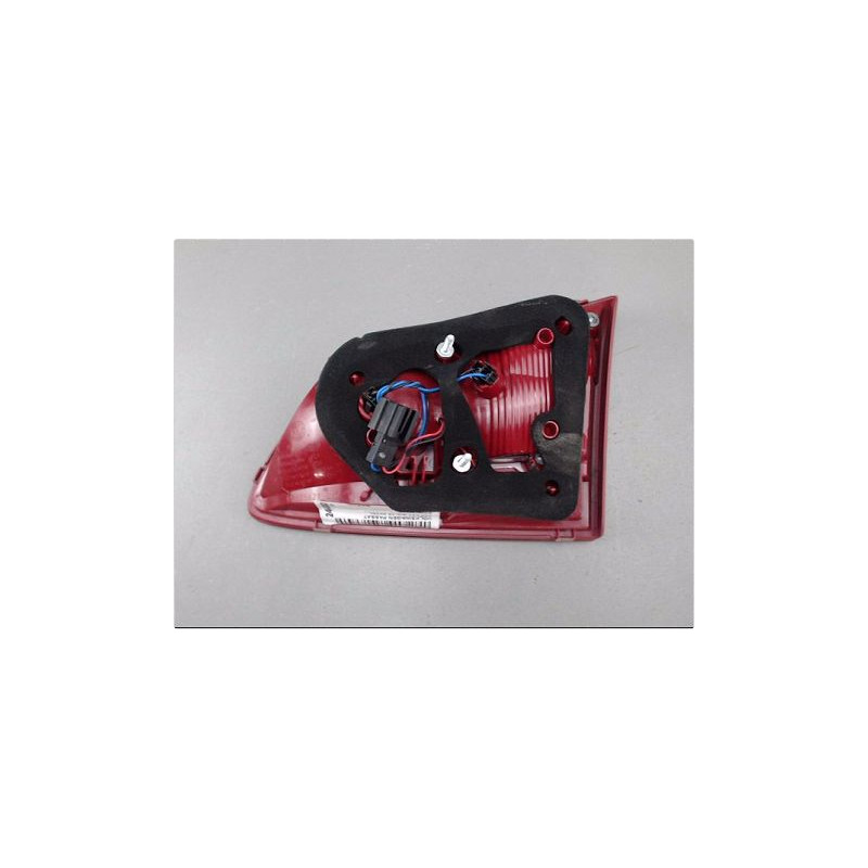 FEU ARRIERE INTERIEUR GAUCHE VOLKSWAGEN PASSAT SW 2010-