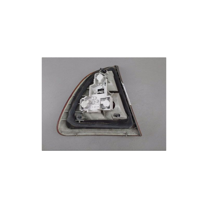 FEU ARRIERE DROIT BMW SERIE 3 TOURING (E46) -2001