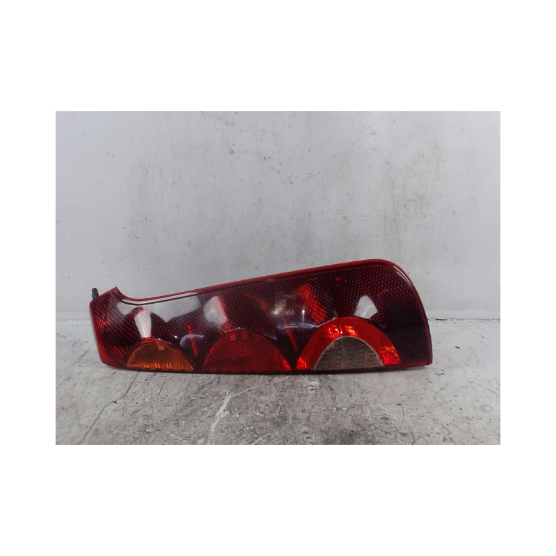 FEU ARRIERE DROIT NISSAN NOTE