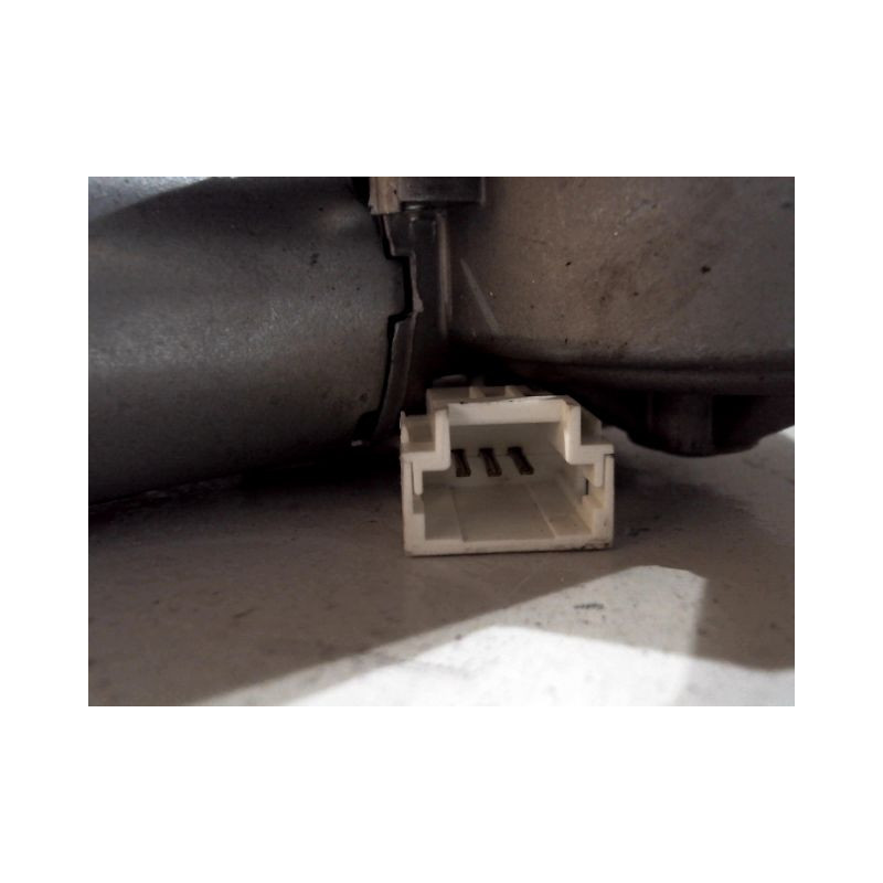 MOTEUR ESSUIE-GLACE ARRIERE RENAULT TWINGO 2 2009-