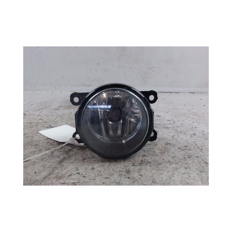 PHARE ANTIBROUILLARD AVANT DROIT FORD FIESTA 2005-
