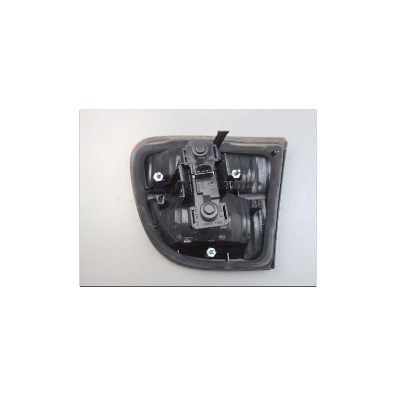 FEU ARRIERE INTERIEUR GAUCHE SEAT LEON 2000-2006