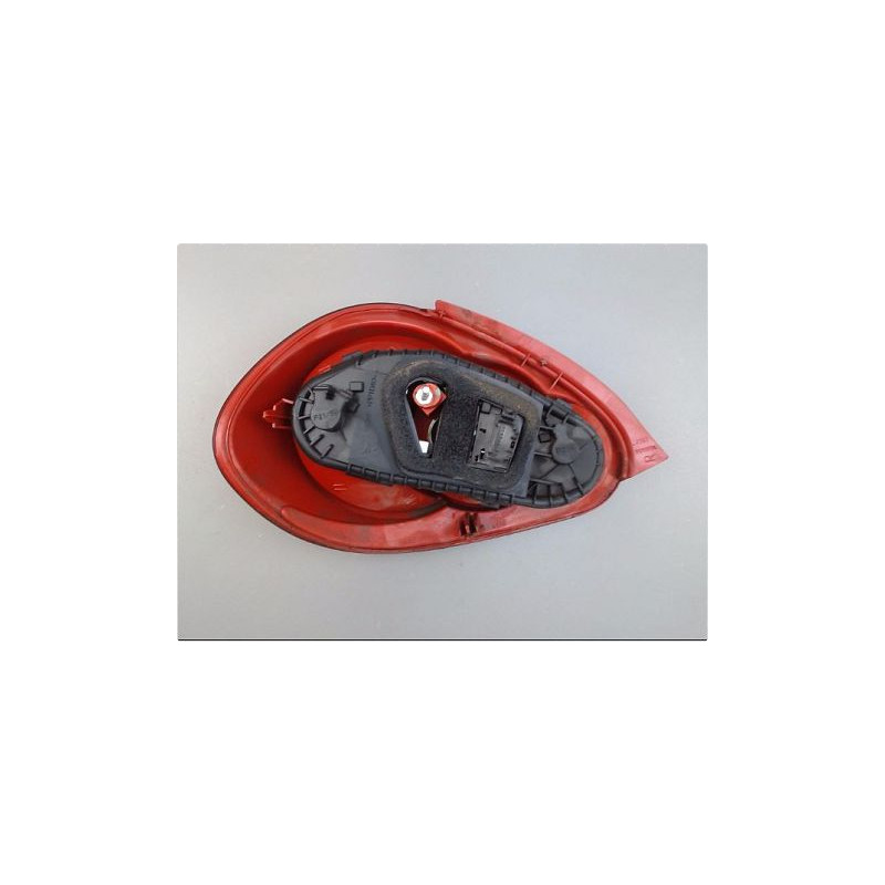 FEU ARRIERE DROIT TOYOTA AYGO 05-09
