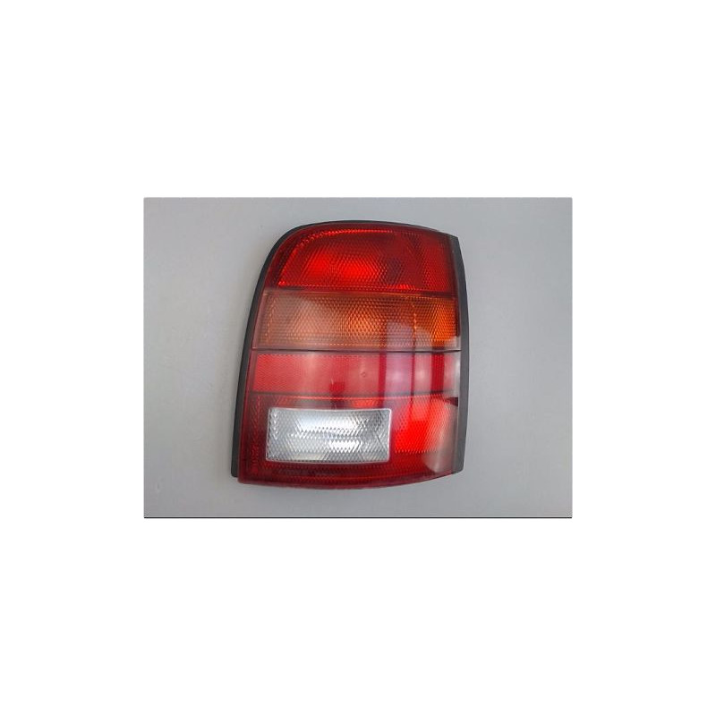 FEU ARRIERE DROIT NISSAN MICRA 92-96