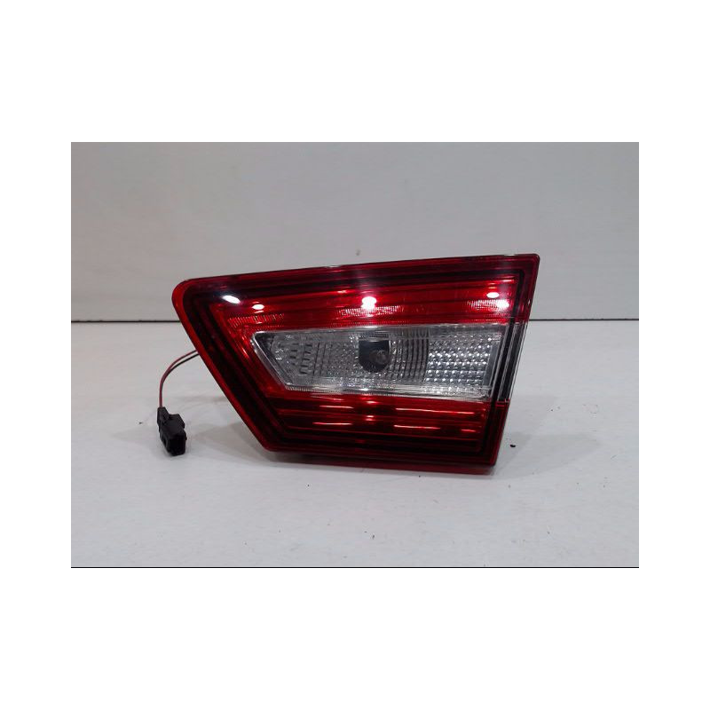 FEU ARRIERE INTERIEUR DROIT RENAULT CLIO