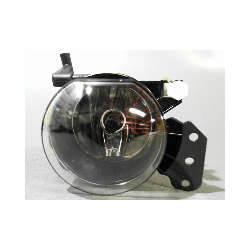 PHARE ANTIBROUILLARD AVANT DROIT B.M.W. SERIE 3