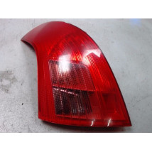 FEU ARRIERE GAUCHE  SUZUKI SWIFT