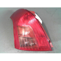 FEU ARRIERE GAUCHE  SUZUKI SWIFT 3P