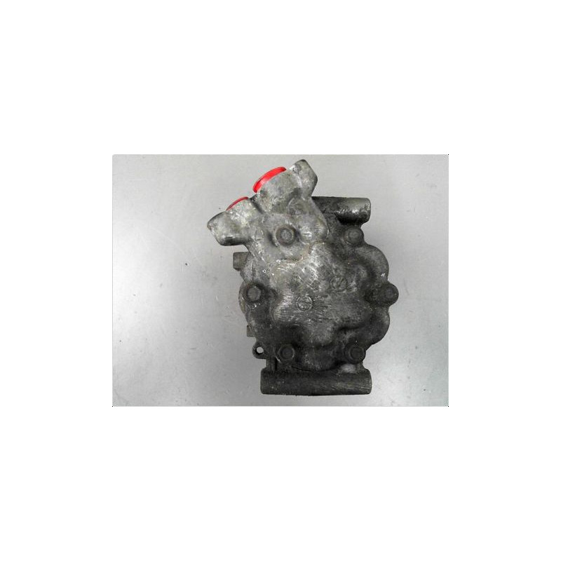 COMPRESSEUR AIR CONDITIONNE RENAULT CLIO II CAMPUS 06-09