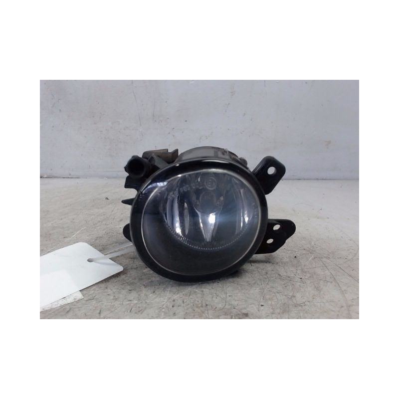 PHARE ANTIBROUILLARD AVANT GAUCHE MERCEDES CLASSE B 05-08