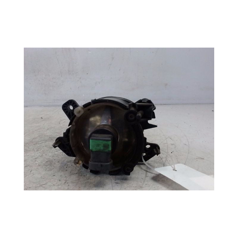 PHARE ANTIBROUILLARD AVANT GAUCHE MERCEDES CLASSE B 05-08