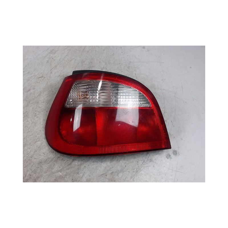 FEU ARRIERE GAUCHE  RENAULT MEGANE I PH2 99-02