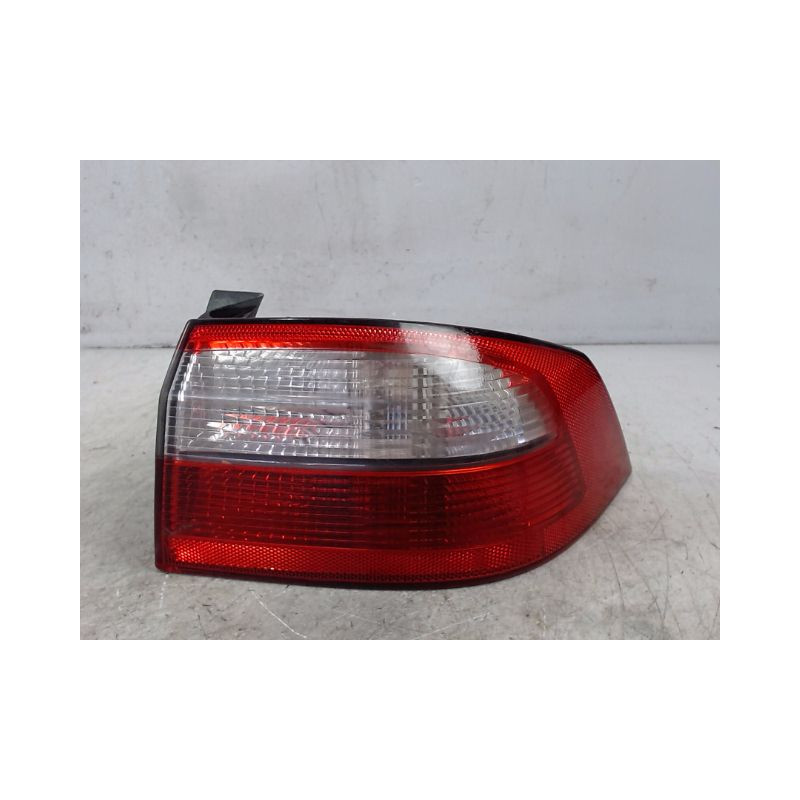 FEU ARRIERE DROIT RENAULT LAGUNA II 00-2005