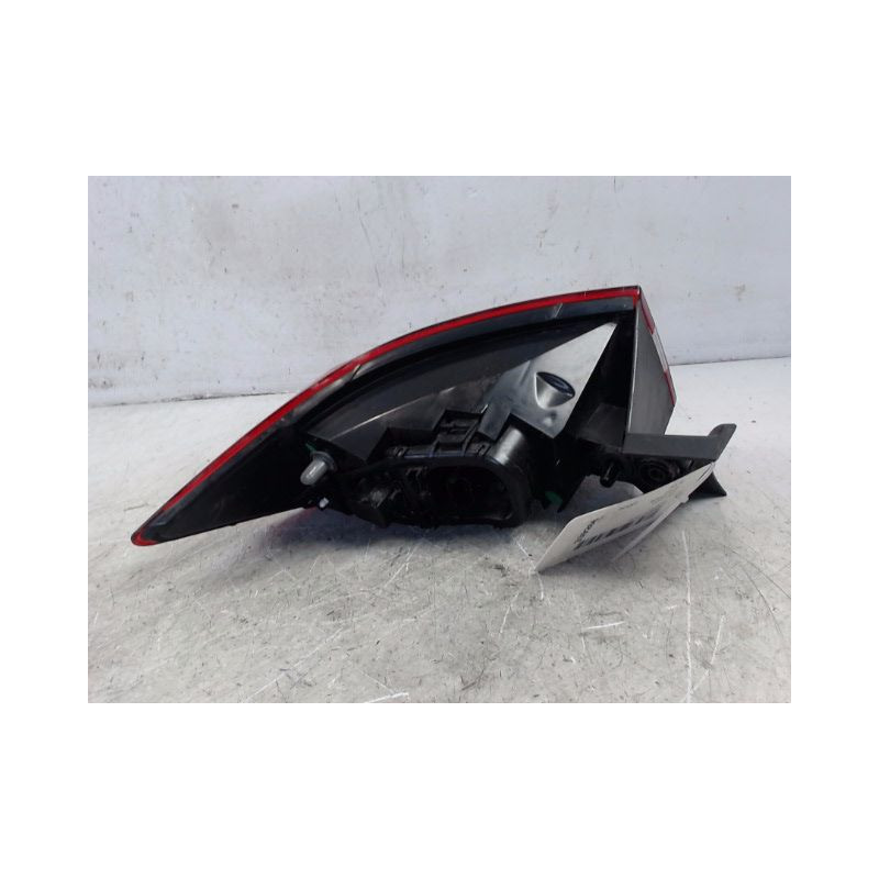 FEU ARRIERE DROIT RENAULT CLIO IV