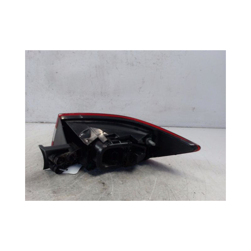 FEU ARRIERE GAUCHE  RENAULT CLIO IV