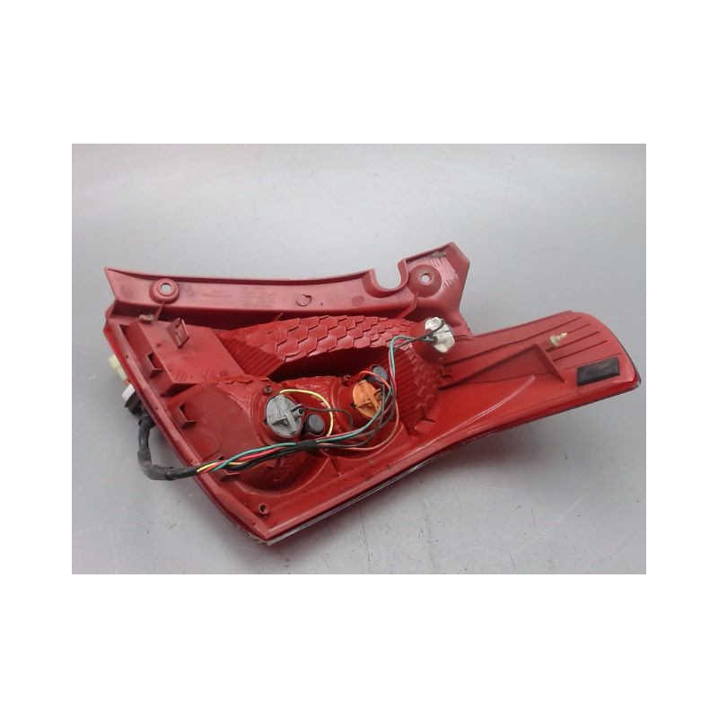 FEU ARRIERE GAUCHE  SUZUKI SWIFT III 2005-2011