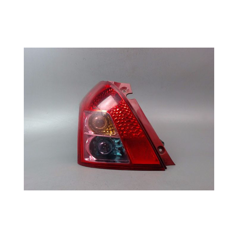 FEU ARRIERE GAUCHE  SUZUKI SWIFT III 2005-2011